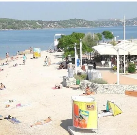 Holiday Apartment شقة
