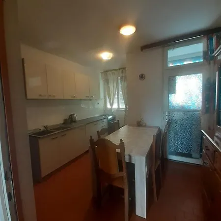 Holiday Apartment شقة